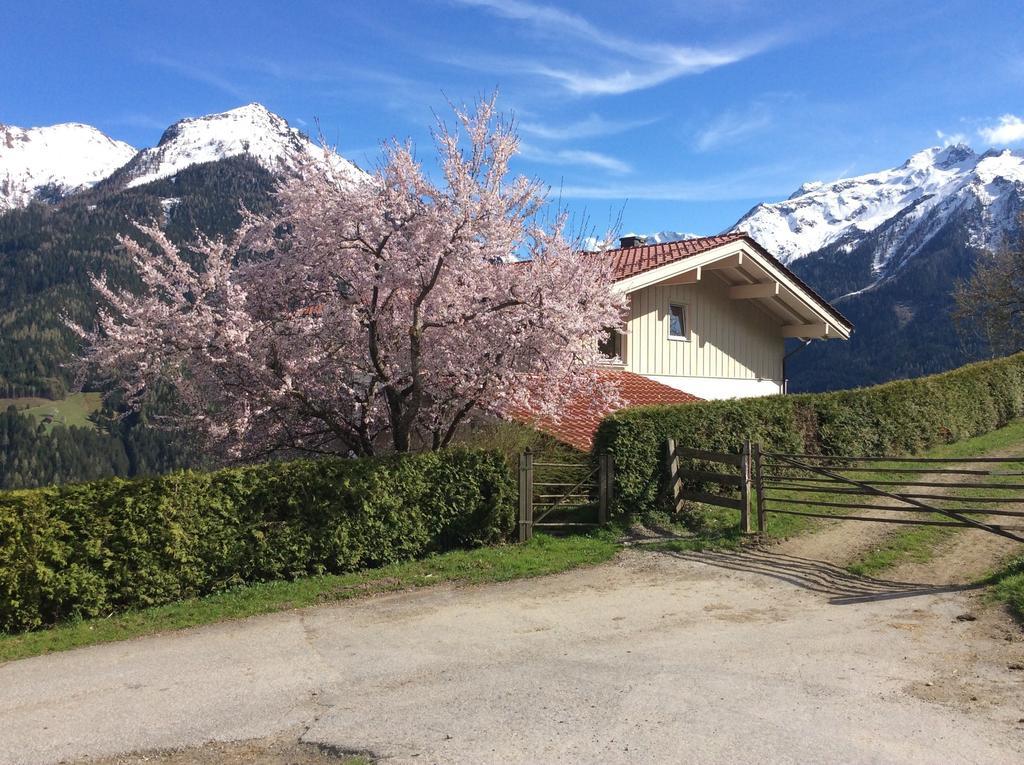 Ferienwohnung Zwoelferblick Bramberg am Wildkogel Kamer foto